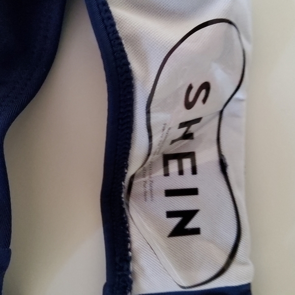 🩷💚💛💙 New! Large! Beautiful! Ruffle Hem Knot Front Bikini Swimsuit Pink. - Picture 3 of 4